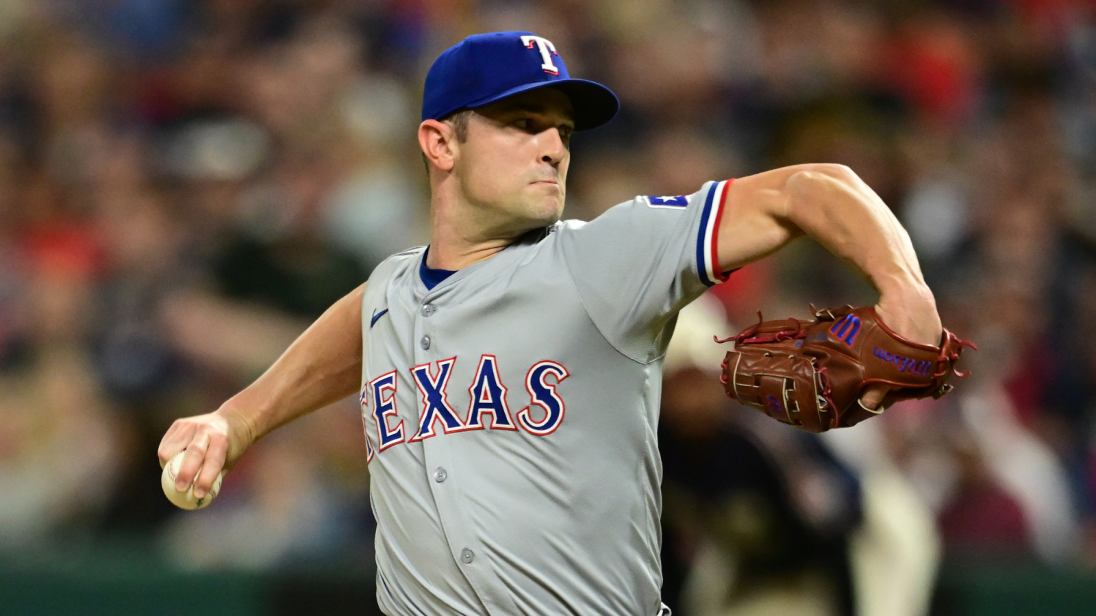 Former All-Star pitcher declines mutual option with Rangers