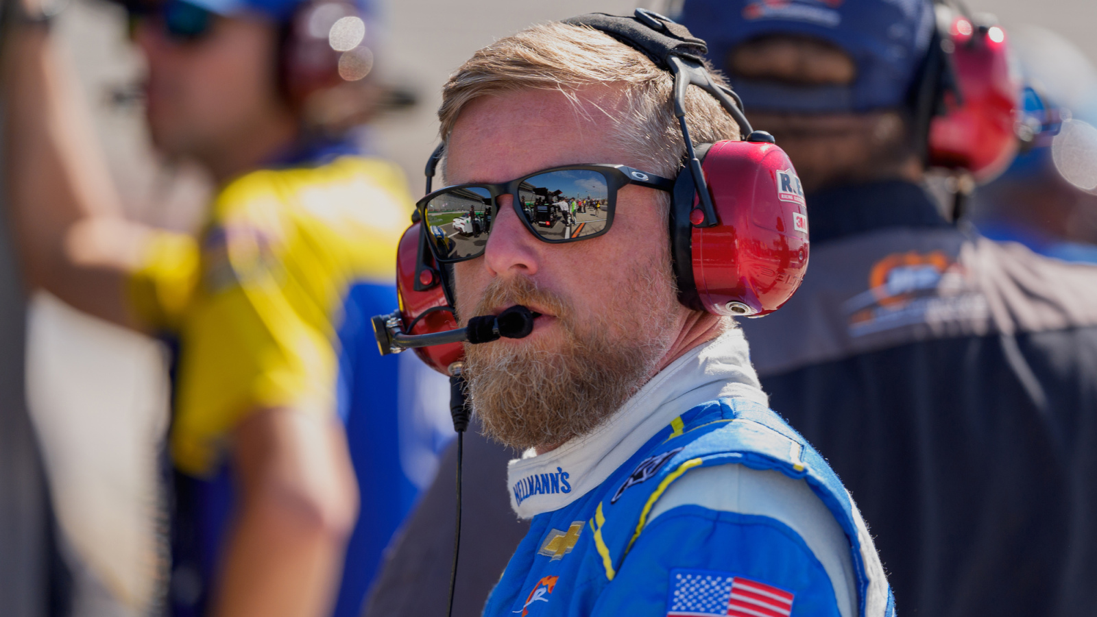 Justin Allgaier wrecks in front of the field, causes red flag in Atlanta