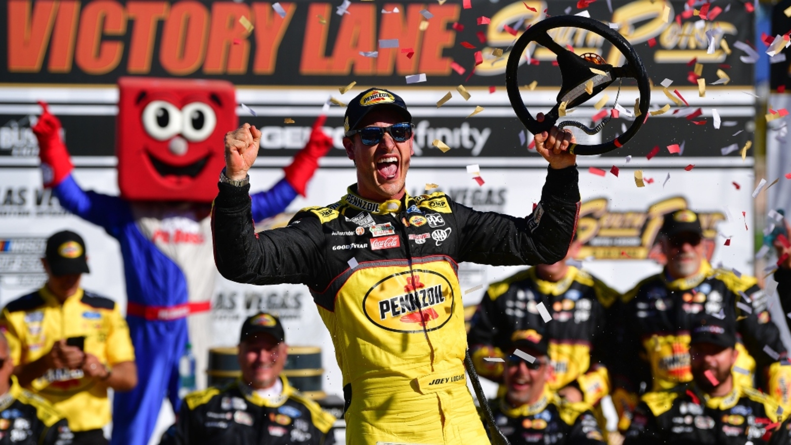 Joey Logano team gives crew chief Paul Wolfe legendary new nickname after Las Vegas