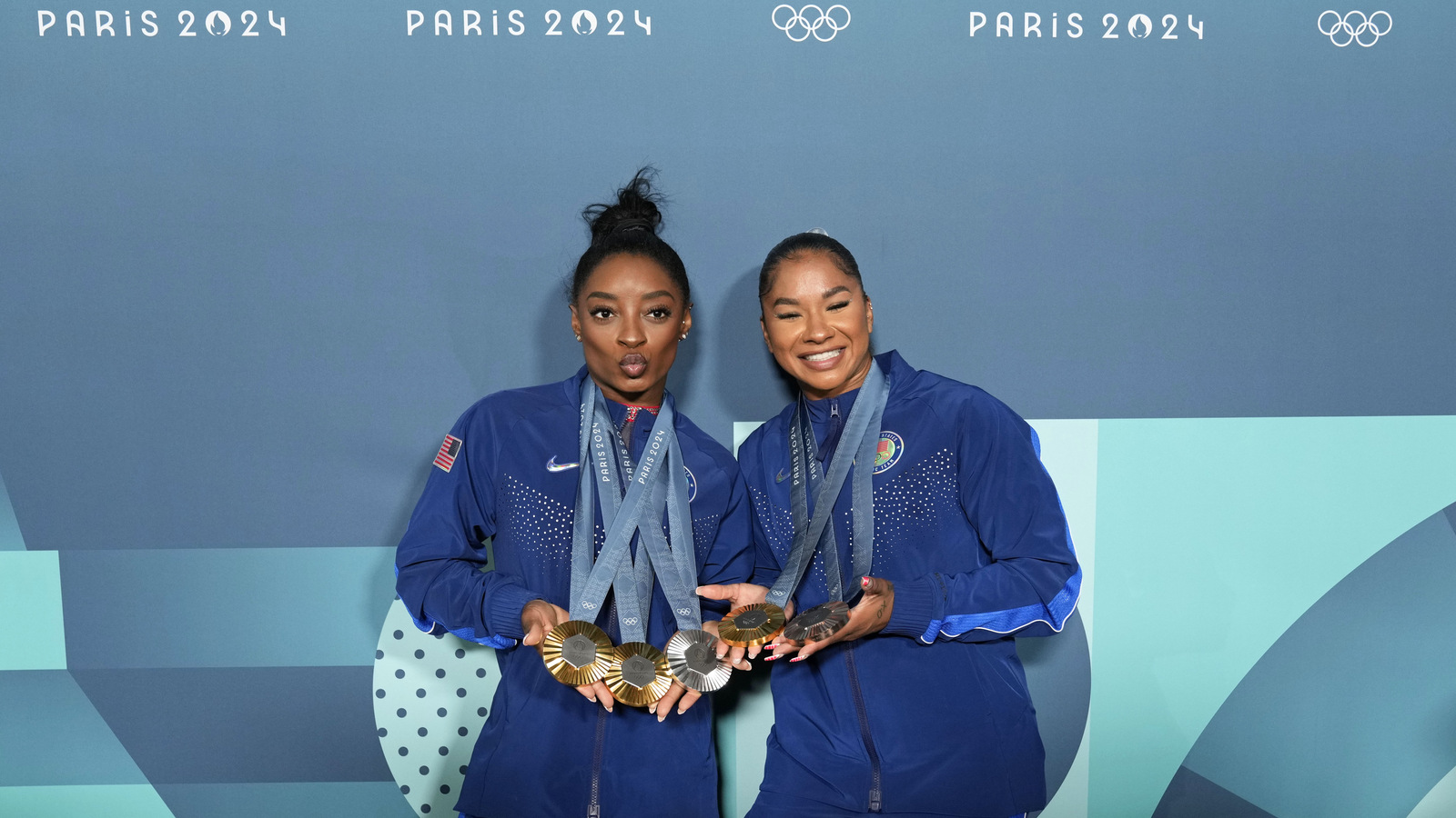 Michelle Obama ‘fangirls’ over Simone Biles and Jordan Chiles ICONIC bow-down to Brazilian rival at Paris Olympics