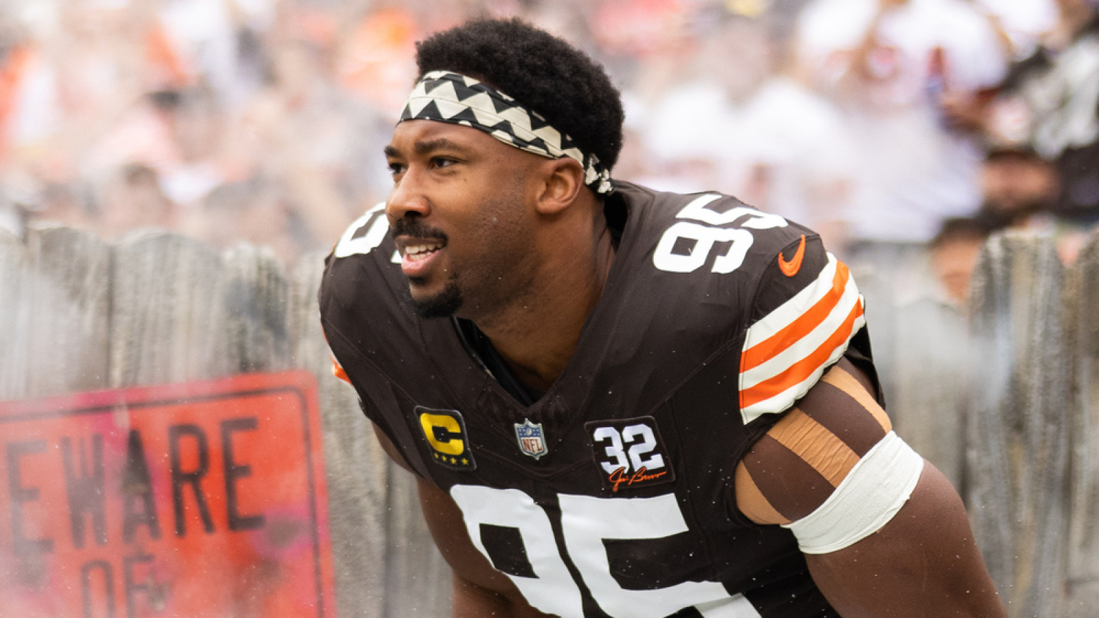 https://www.yardbarker.com/media/7/a/7ab4c5a47453c1fbf67c5782339687719c43840b/thumb_16x9/browns-insider-expands-on-myles-garrett-go.jpg?v=2